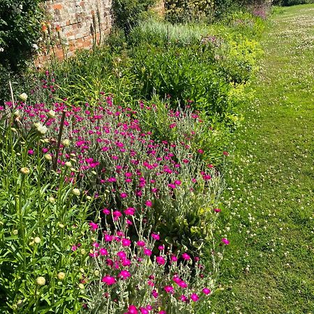 Bed and Breakfast Chadwell Hill Farm Longwick Exteriér fotografie
