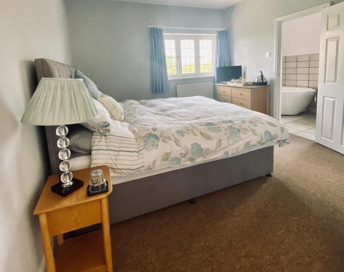 Bed and Breakfast Chadwell Hill Farm Longwick Exteriér fotografie